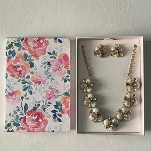 NEW Floral Jewelry Set